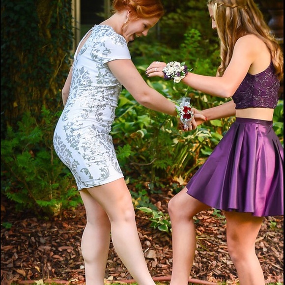 Formal Dress - Picture 3 of 4